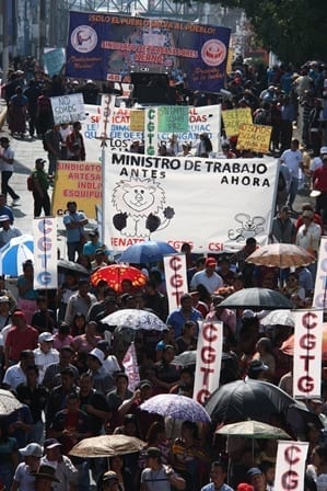 Workers rally for justice for murdered trade unionists during May Day events in Guatemala City. Credit: Stephen Wishart