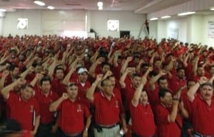 Some 5,000 Los Mineros members and their families rallied in memory of two workers slain while on strike. Credit: Lorraine Clewer