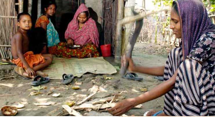 Bangladesh: Shrimp Industry to Address Working Conditions