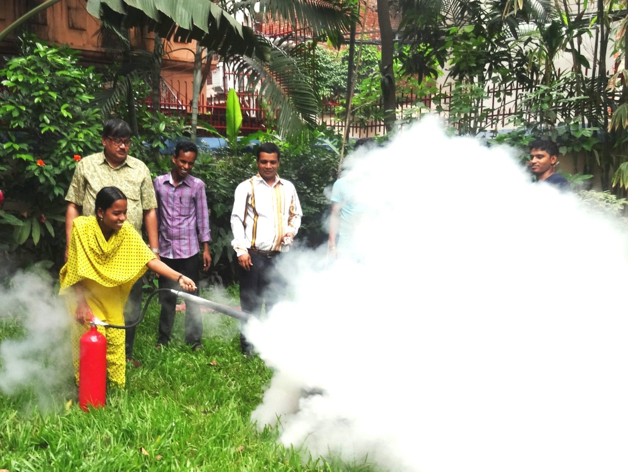 24 Bangladesh Union Leaders Complete Fire Training