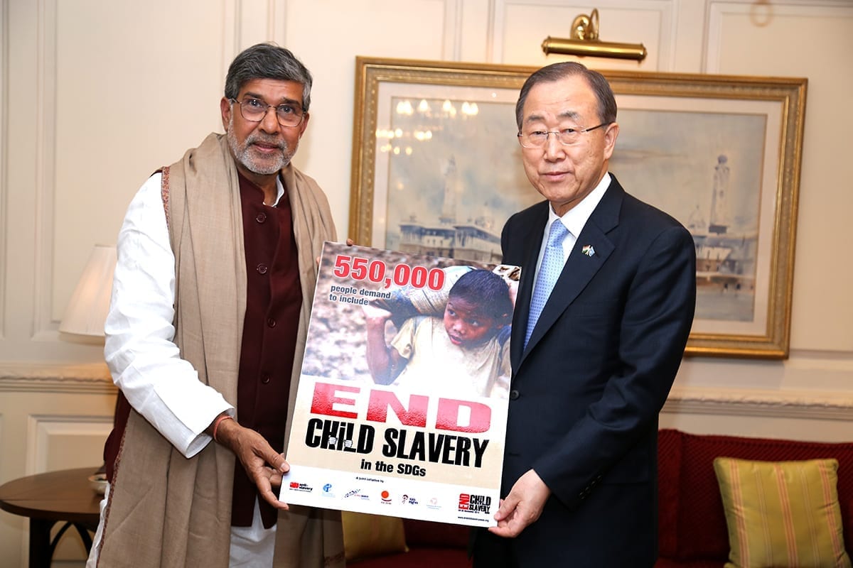 Kailash S. and Ban ki Moon with child labor petition 2015.Global March Against Child Labor