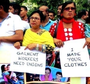 Bangladesh.Rana Plaza 3 yr anniv.Human chain at Press Club.4.16.sc