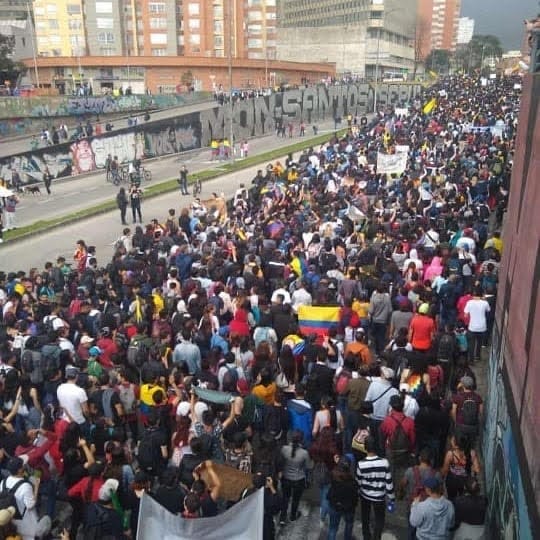 Colombia Marches Against Measures that Hurt Workers, Youth and Pensioners