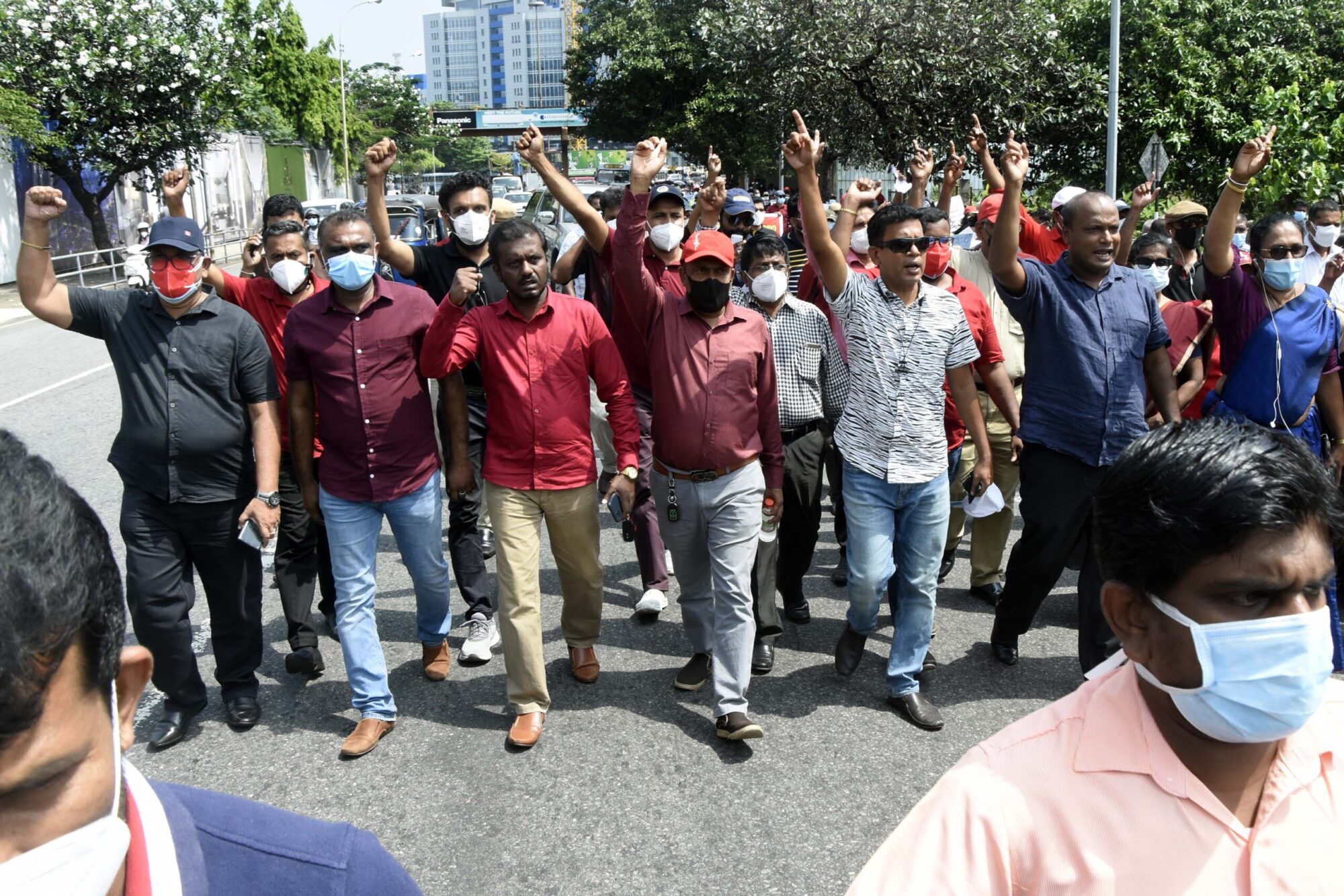 Sri Lankan Health Workers Protest Decree that Outlaws Strikes